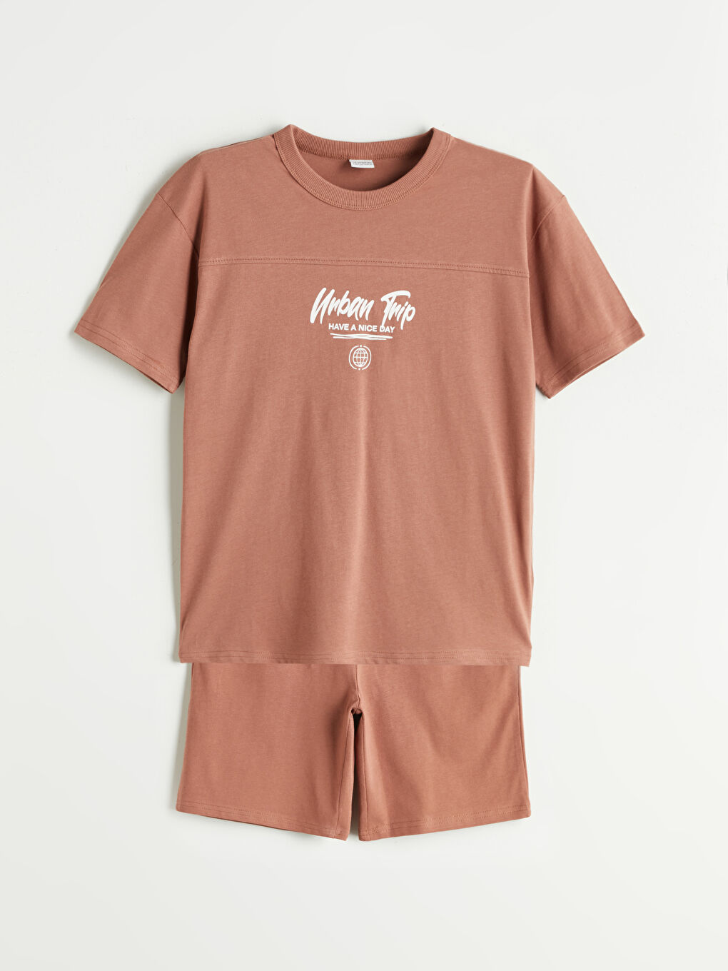 LCW Kids Crew Neck Boys' T-Shirt and Shorts -S5DS21Z4-H31