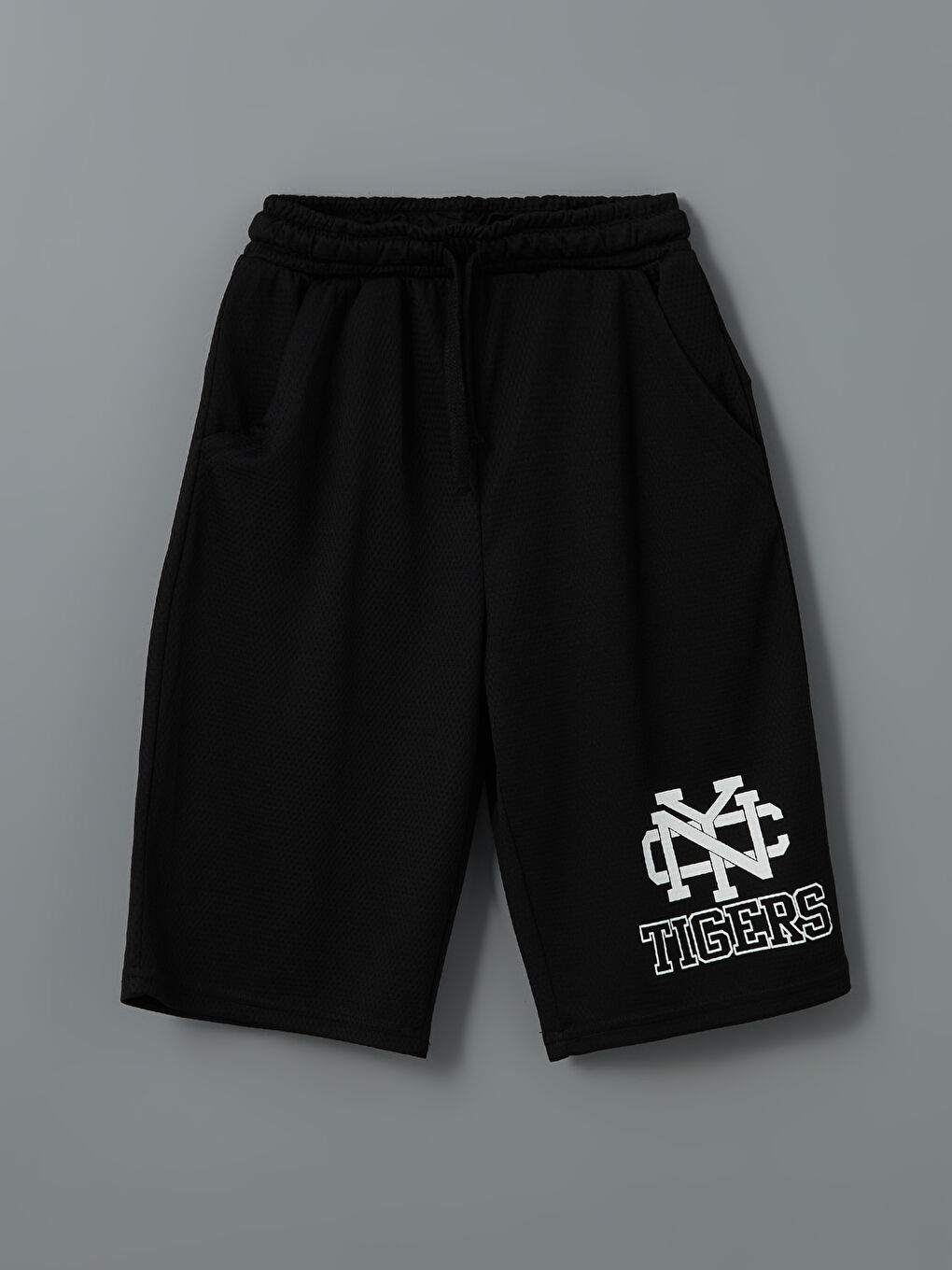 Siyah Beli Lastikli Erkek Çocuk Şort