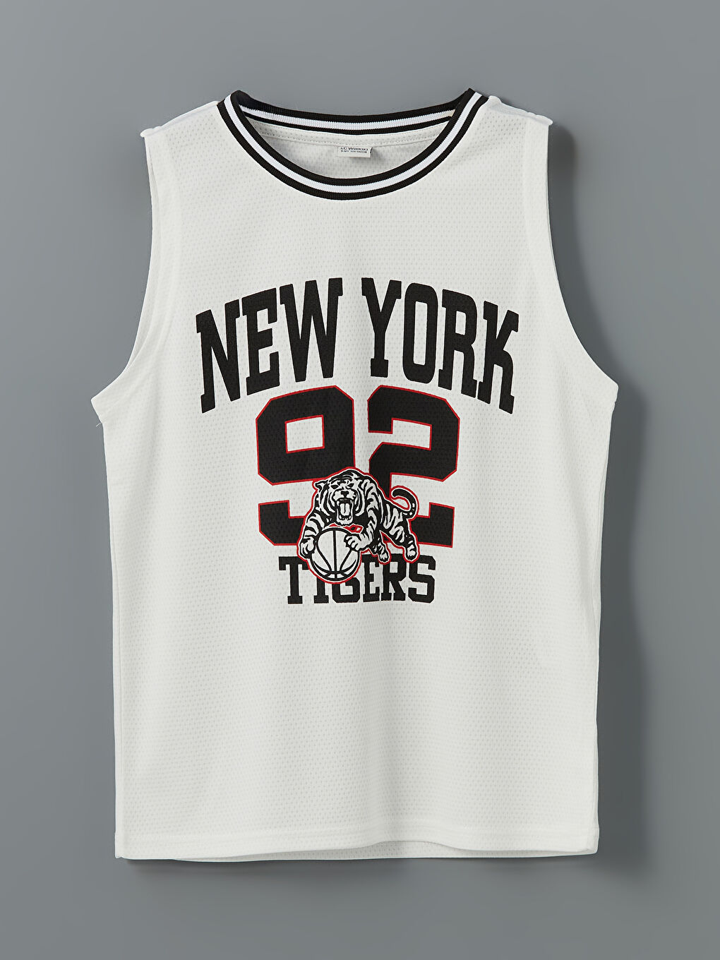 Beyaz Bisiklet Yaka New York Baskılı Erkek Çocuk Atlet