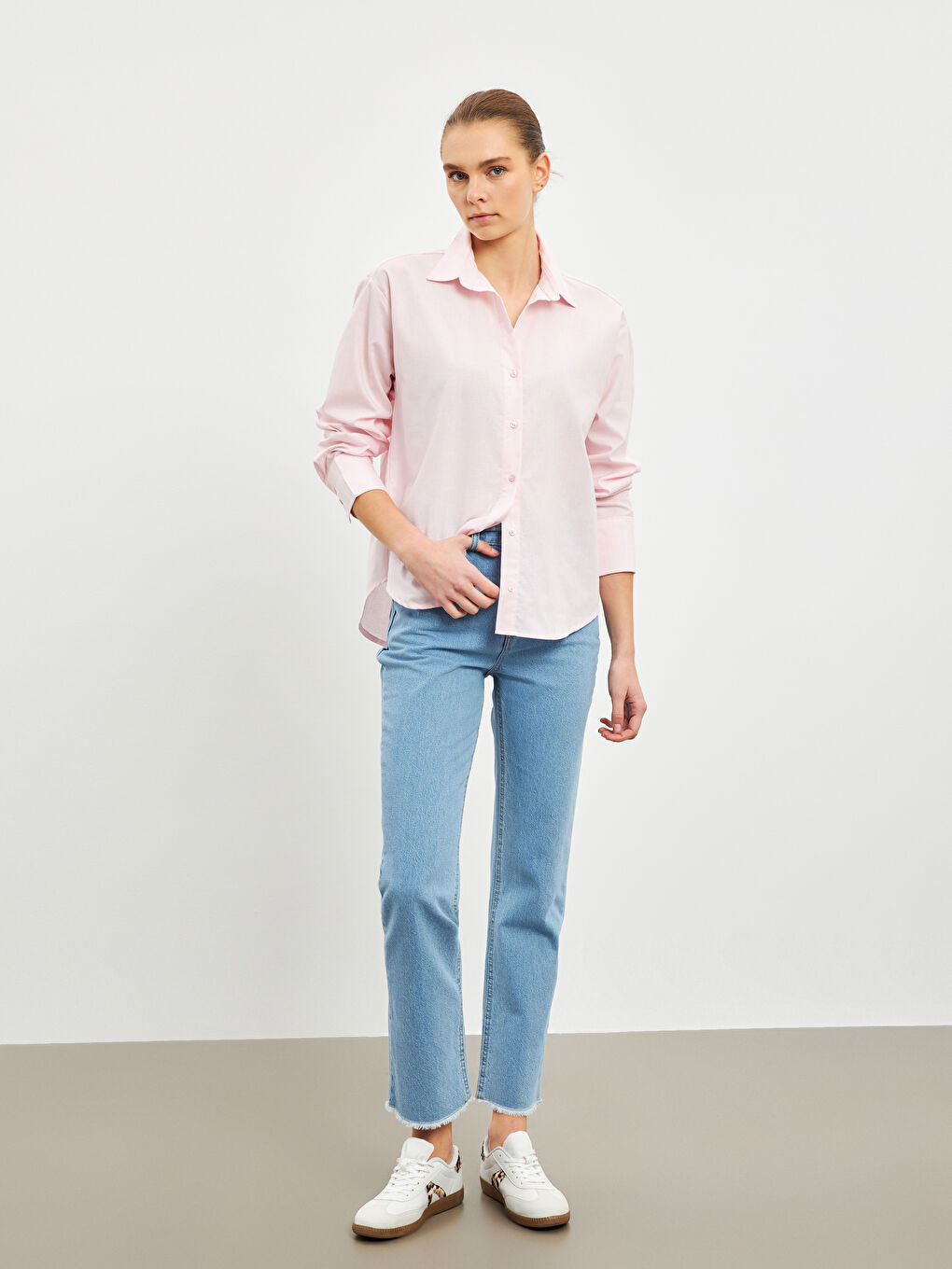 قميص بوبلين أوفراسايز للسيدات-1