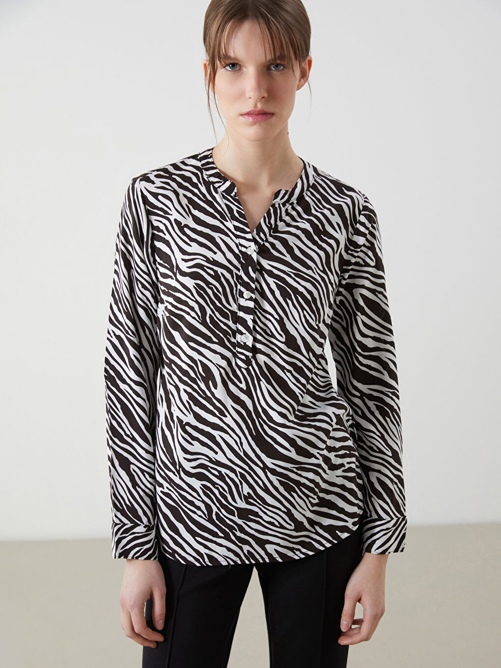Notch Neck Patterned Women's Blouse -S5DU61Z8-SWC