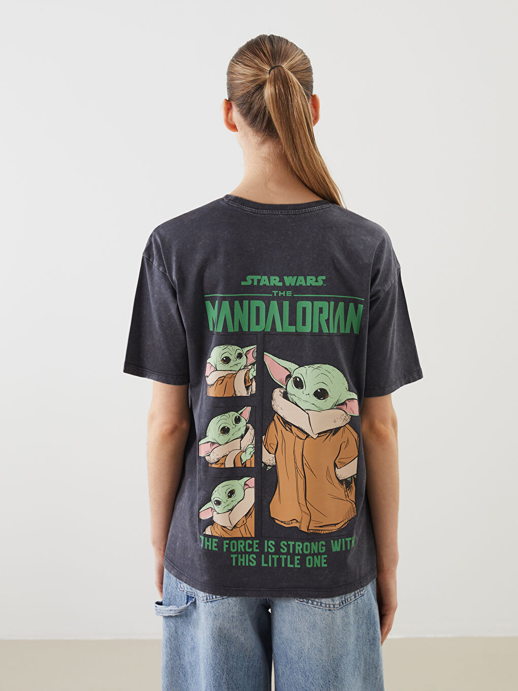 Ženska majica okruglog izreza sa otiskom The Mandalorian -S5EA03Z8-RFL