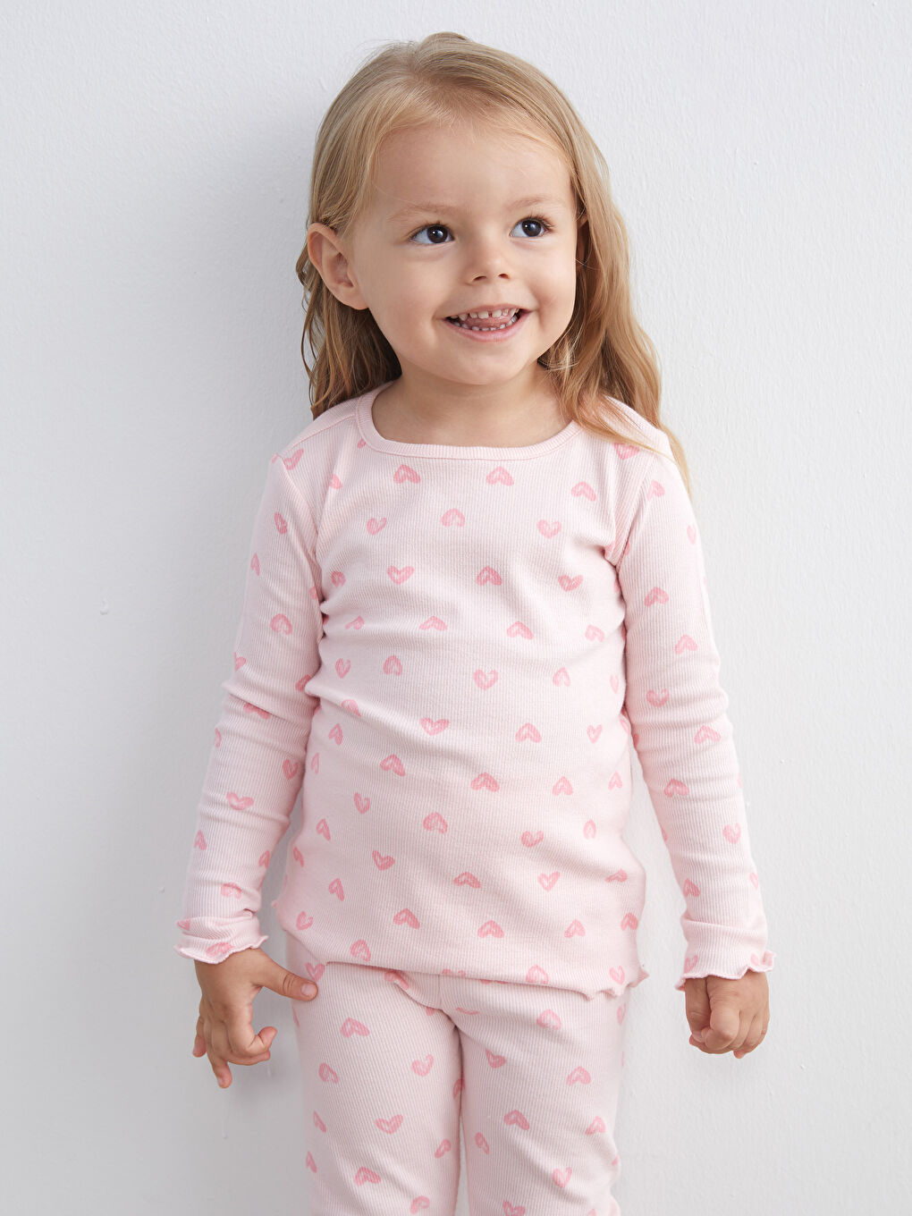 LCW baby طقم بيجاما بنات صغار مطبوع بالقلب -S5EA58Z1-LSZ