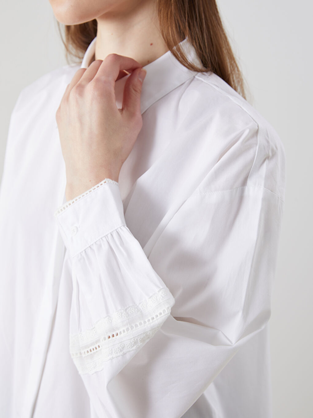 بلوزة طويلة نساء فضفاضة مزينة بالدانتيل-2