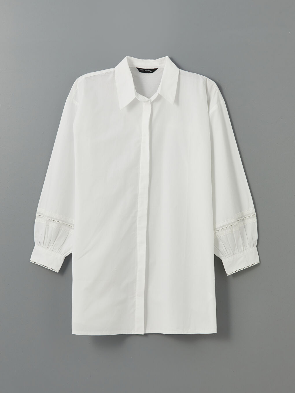 بلوزة طويلة نساء فضفاضة مزينة بالدانتيل-4