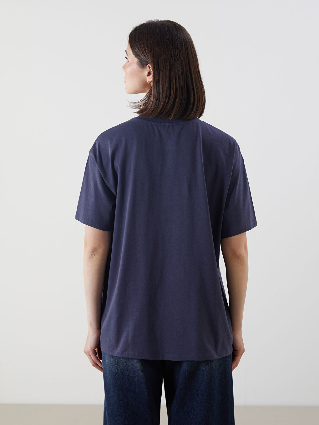 LCW Modest Bisiklet Yaka Baskılı Oversize Kadın Tişört -S5EC92Z8-HQ3
