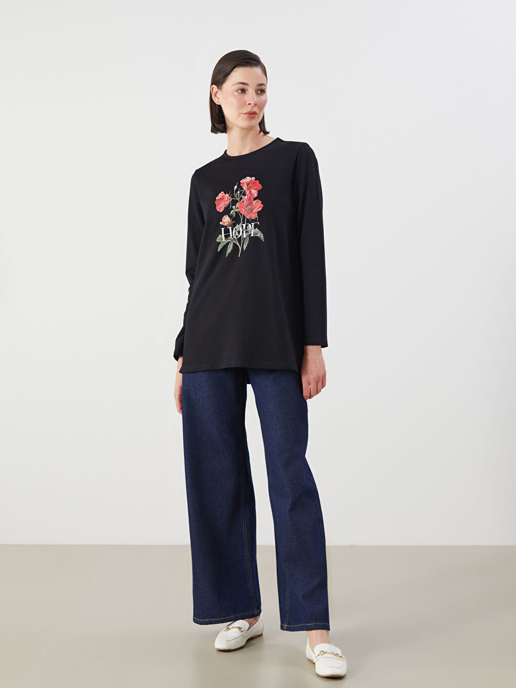 Crew Neck Printed Women's T-Shirt-1