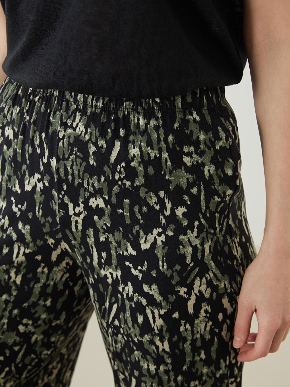 CRNA Kapri pantalone Žene -S5ED77Z8-SW8