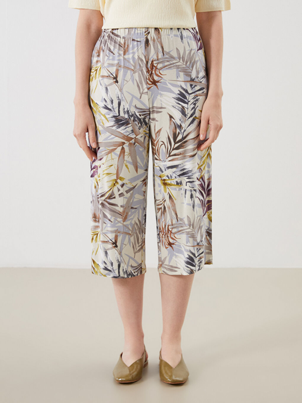 Elasticated Waist Floral Women's Capri -S5ED77Z8-SWC