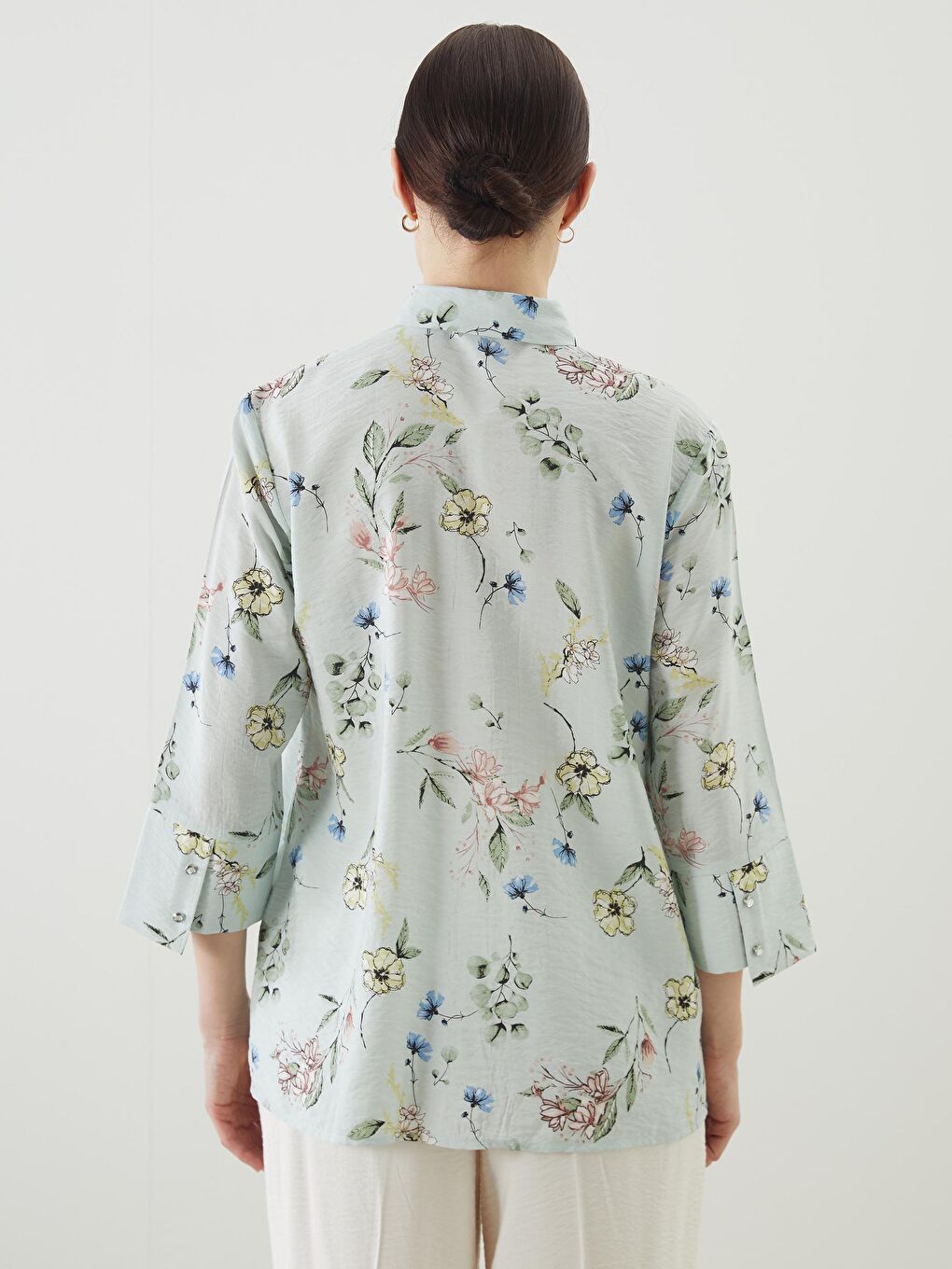 Regular Fit Women's Shirt with Pockets -S5EE10Z8-LRL