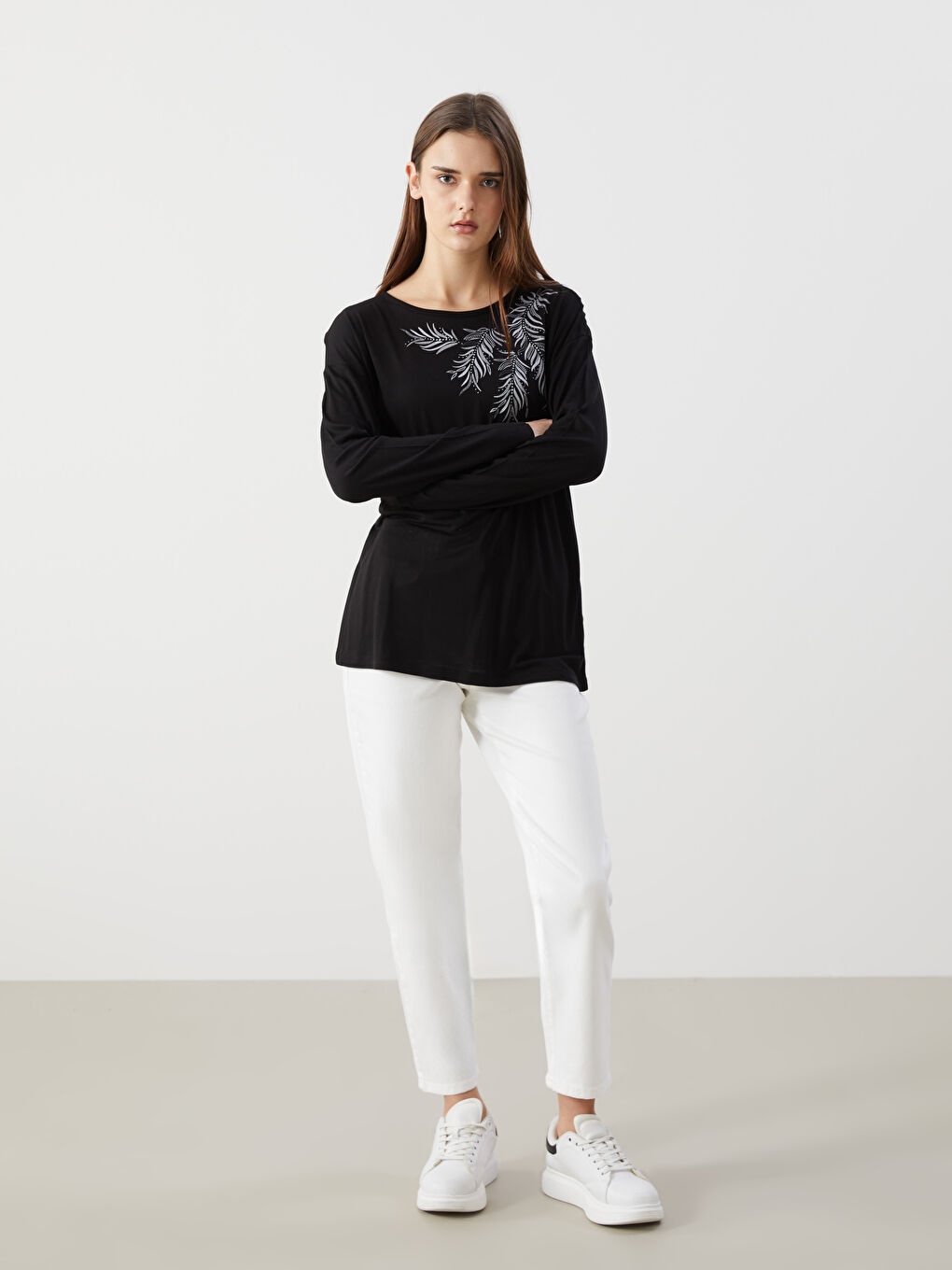 LCW ECO Crew Neck Rhinestone Embellished Women's T-Shirt -S5EE66Z8-CVL