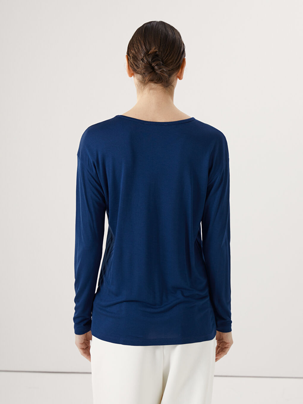 Lacivert Bisiklet Yaka Baskılı Kadın Tişört-3