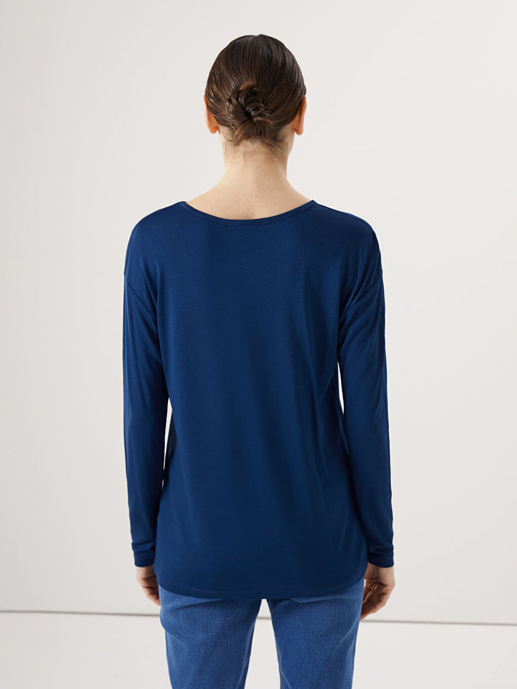 Lacivert Bisiklet Yaka Baskılı Kadın Tişört-3