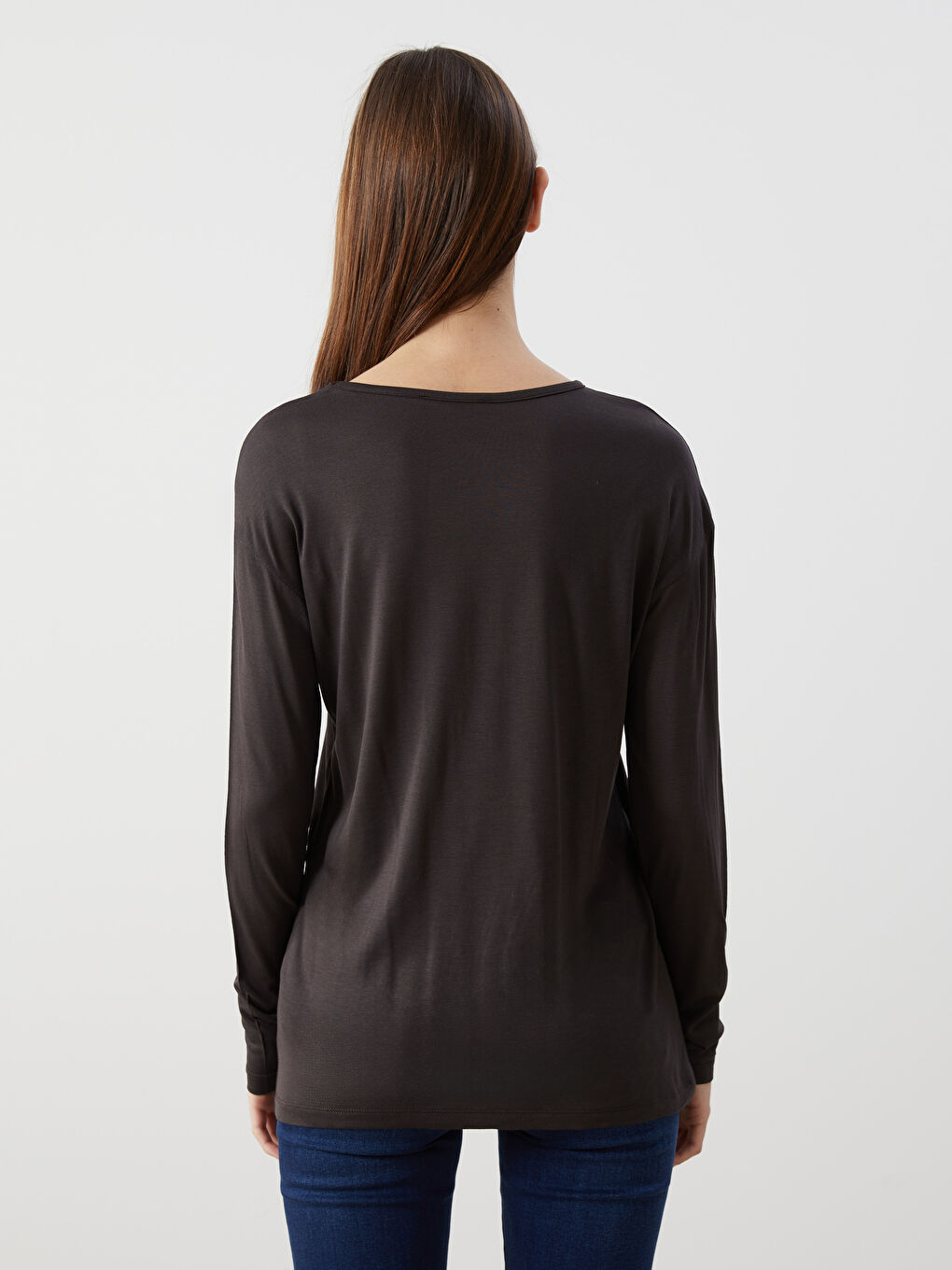 Kahverengi Bisiklet Yaka Çiçekli Kadın Tişört-3