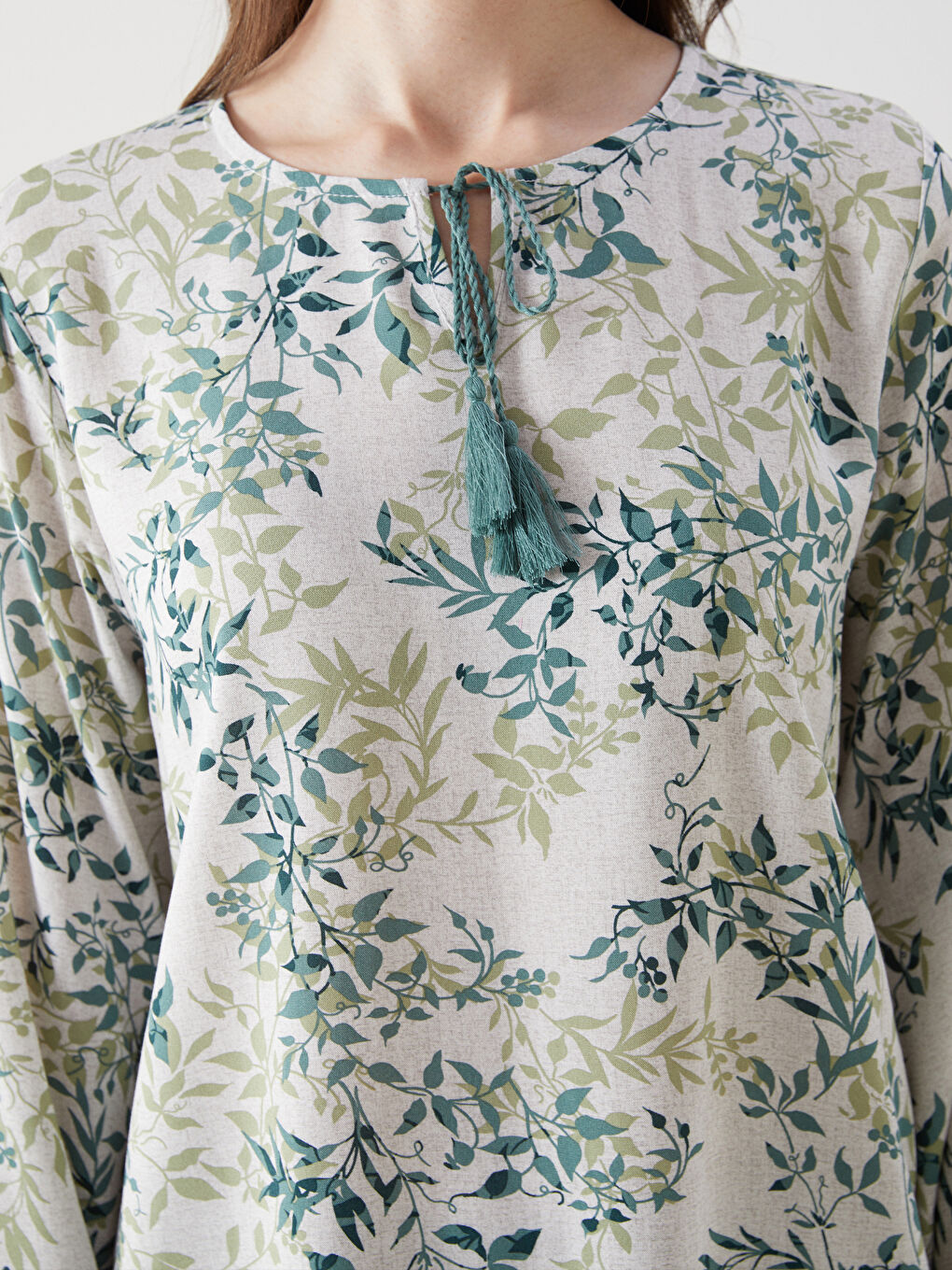 LCW Grace Tie Neck Floral Women's Blouse -S5EF17Z8-LRR
