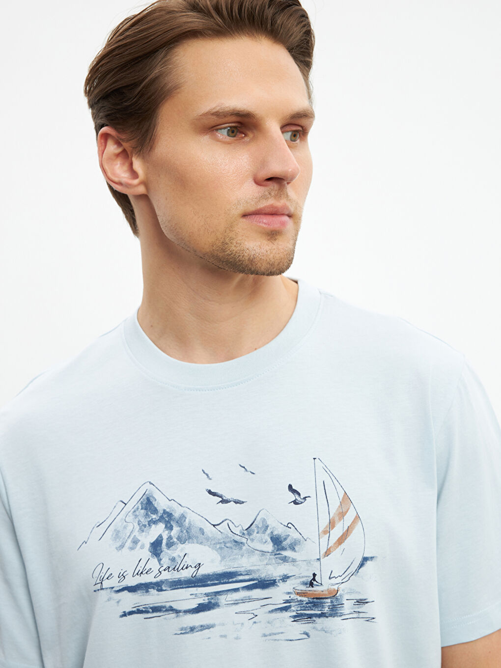 LCWAIKIKI Classic Crew Neck Printed Men's T-Shirt -S5EF52Z8-L8Y