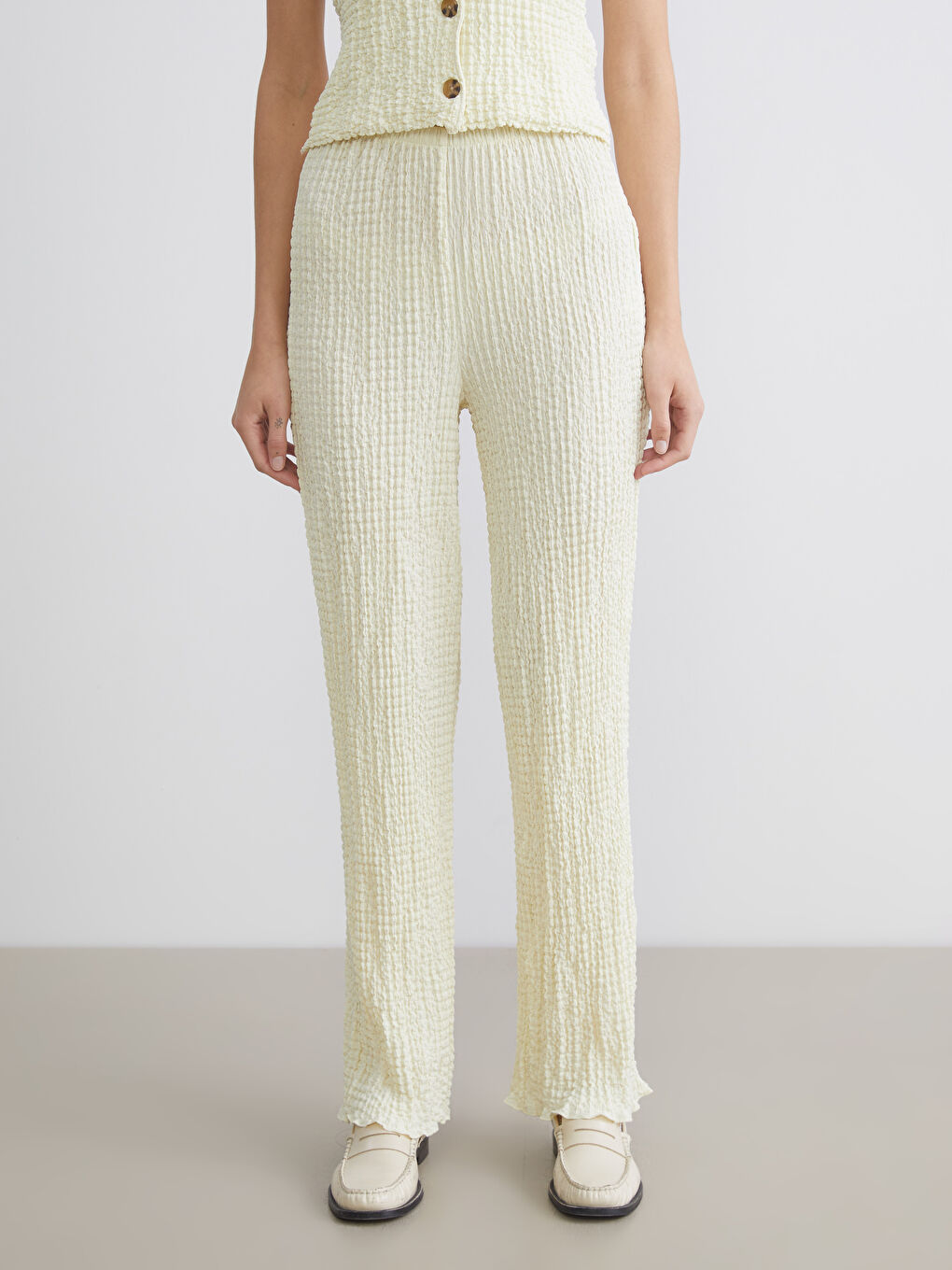 Sarı Beli Lastikli Dokulu Kadın Pantolon-4