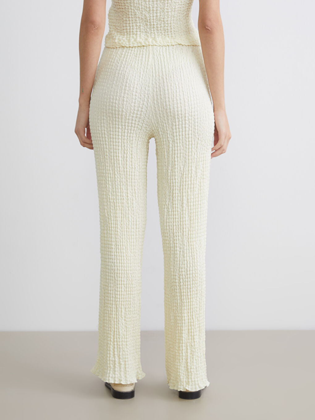 Sarı Beli Lastikli Dokulu Kadın Pantolon-6