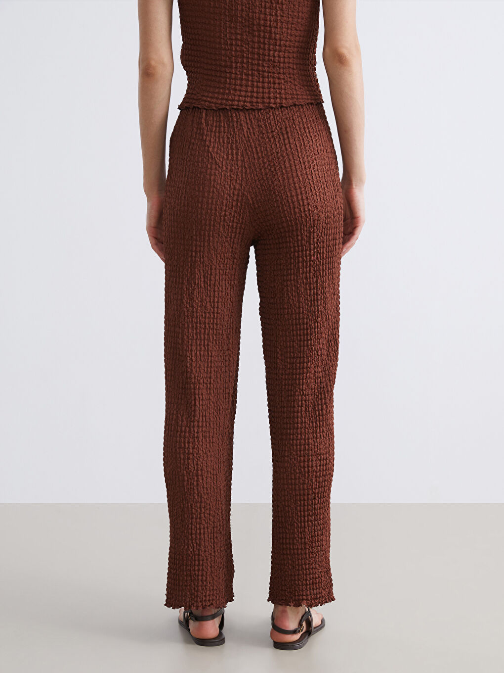 Kahverengi Beli Lastikli Dokulu Kadın Pantolon-8