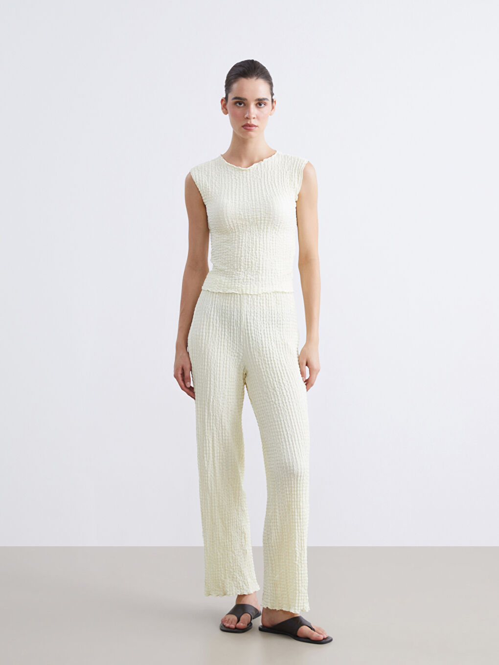 Sarı Bisiklet Yaka Dokulu Bluz-4