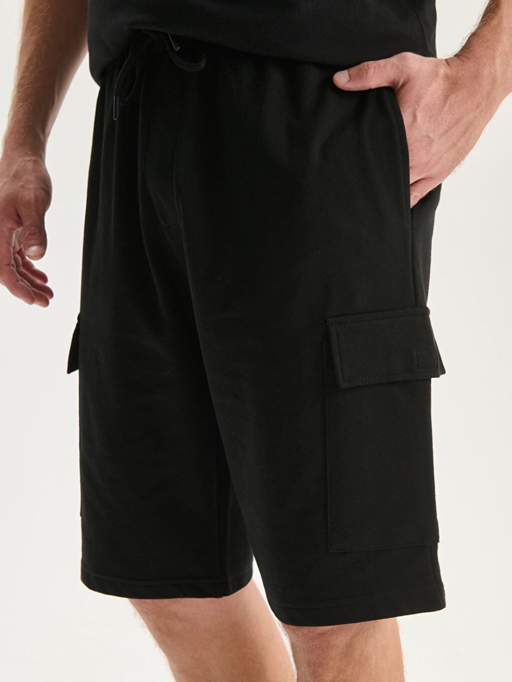 Siyah Slim Fit Erkek Kargo Şort-2