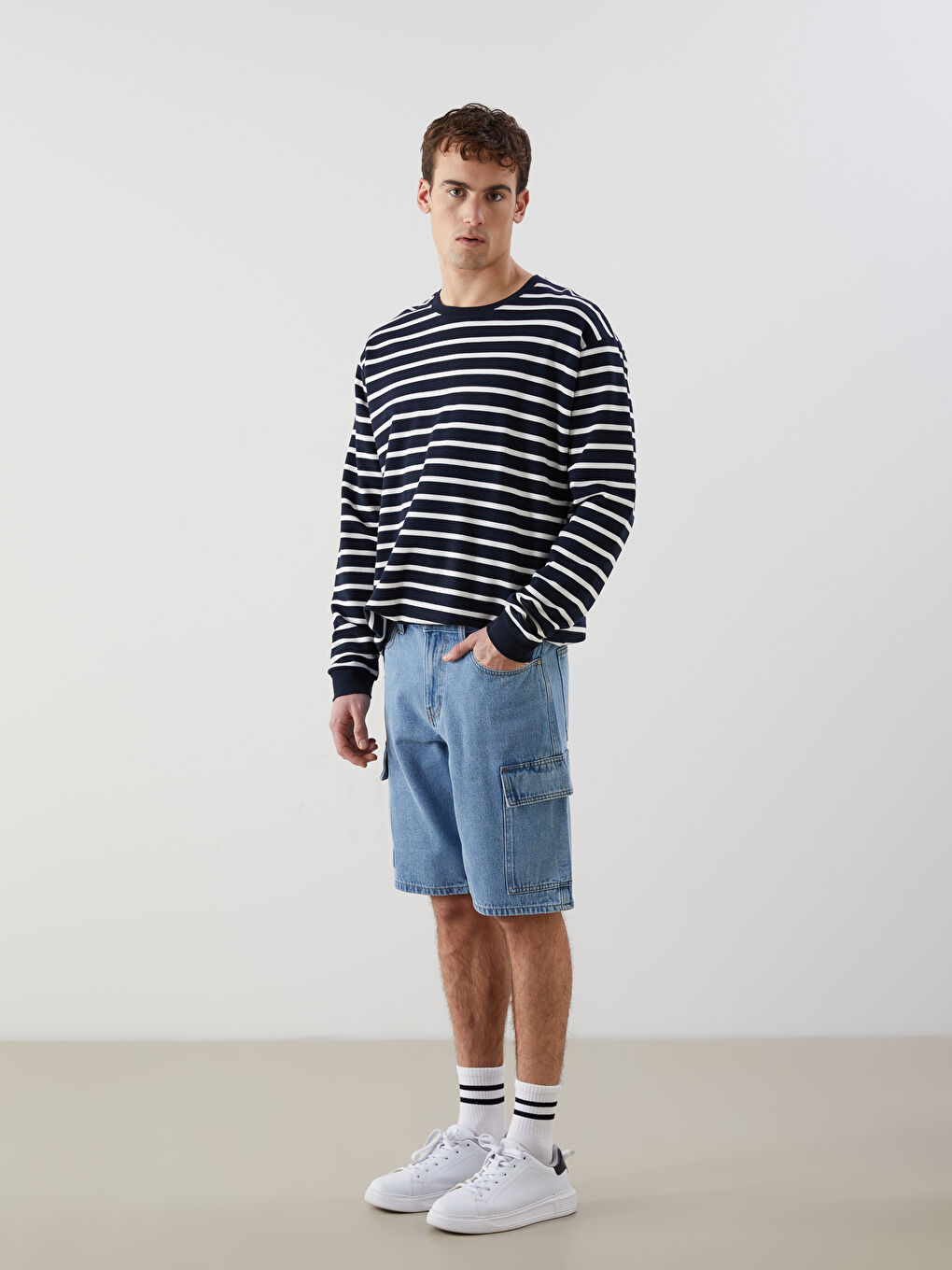 Standard Fit Men's Denim Shorts -S5EI15Z8-311