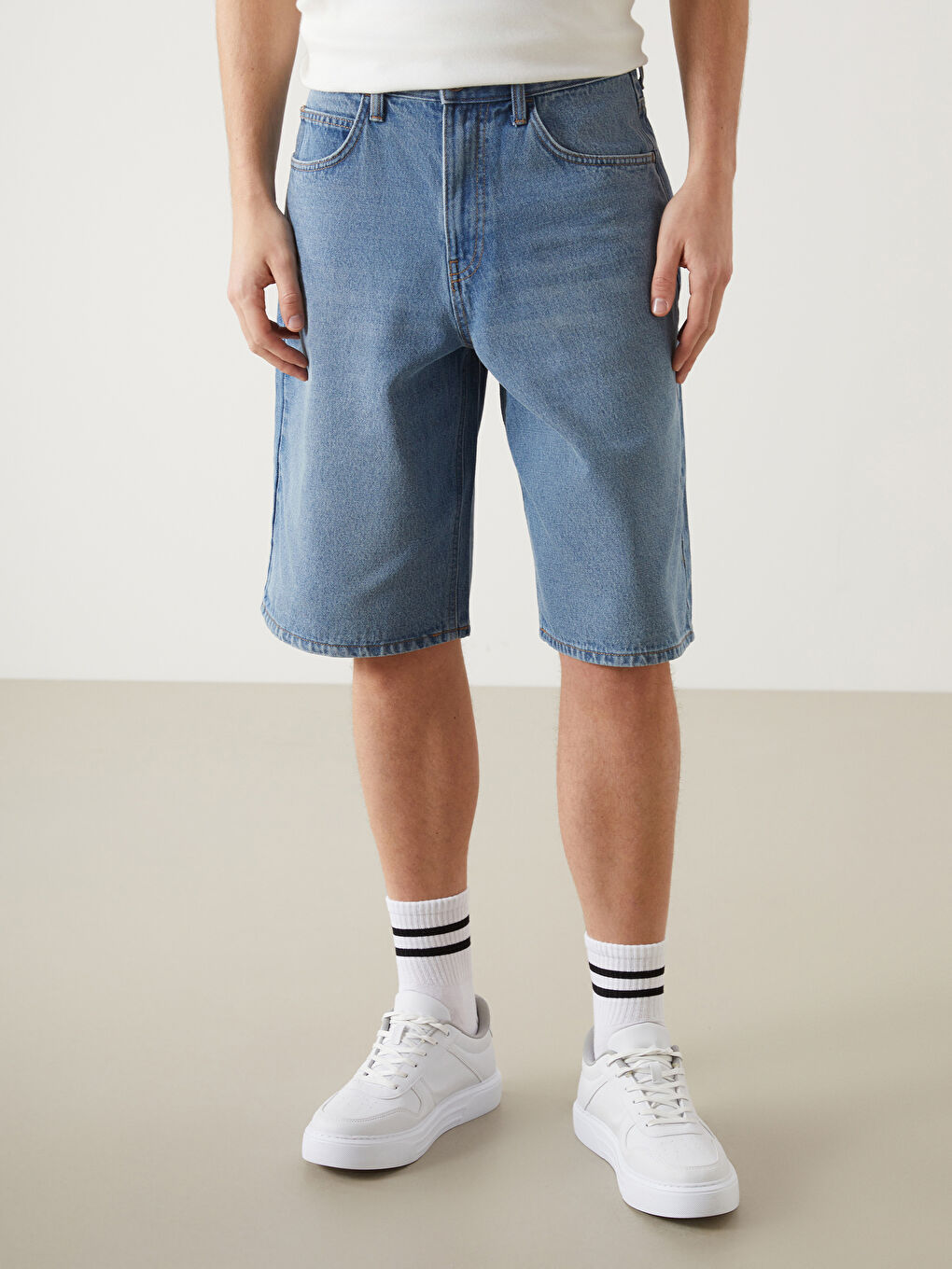 LCW Jeans Opušteni kroj Muški teksas šorts -S5EJ38Z8-H45