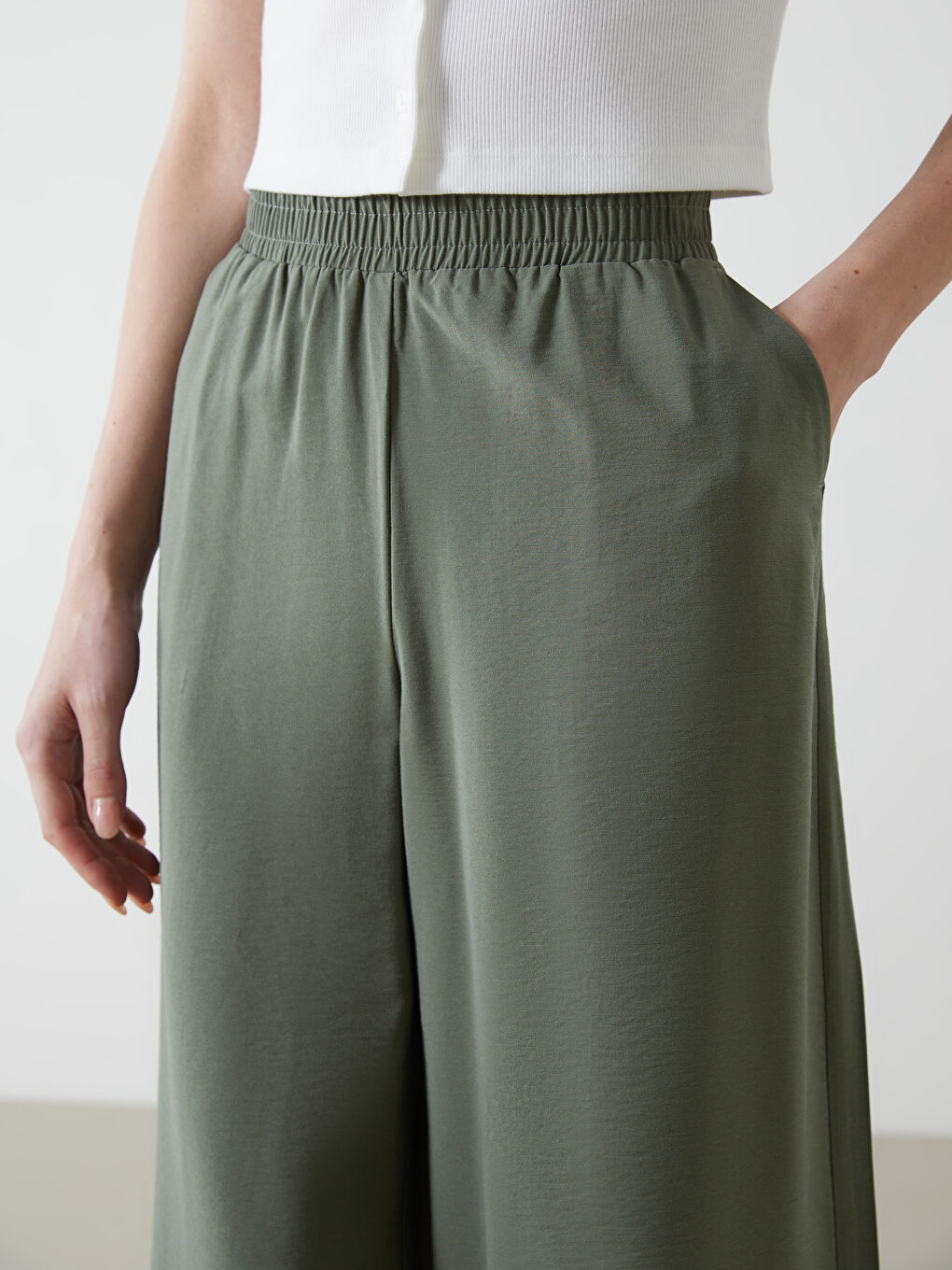 Kapri pantalone sa elastičnim pojasom -S5EK65Z8-GZA