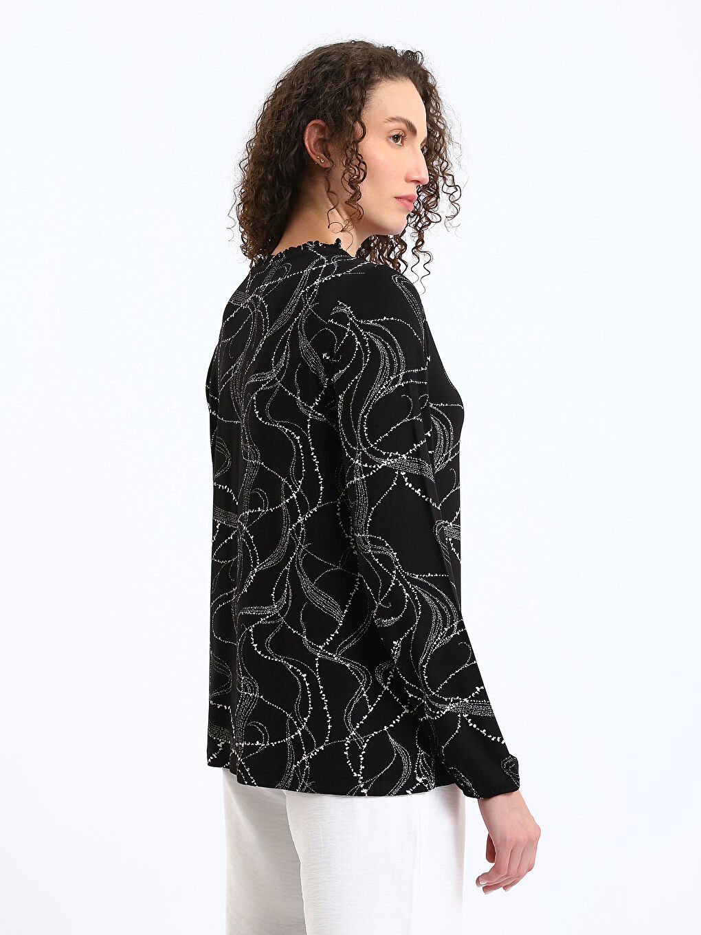 Blouse À Motifs À Col Lavallière-3
