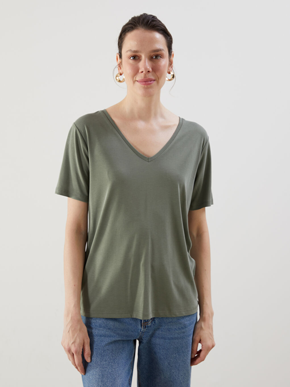 LCWAIKIKI Classic V Neck Women's T-Shirt -S5EM81Z8-GZA