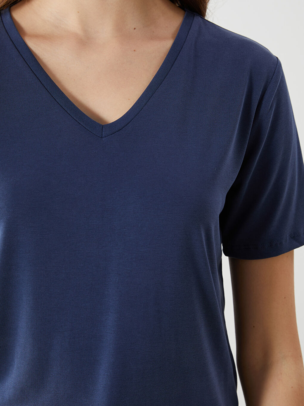 V Neck Women's T-Shirt -S5EM81Z8-R40