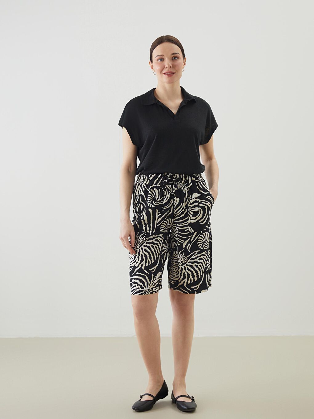 LCW Grace Elasticated Waist Patterned Women's Shorts -S5EO47Z8-LQJ