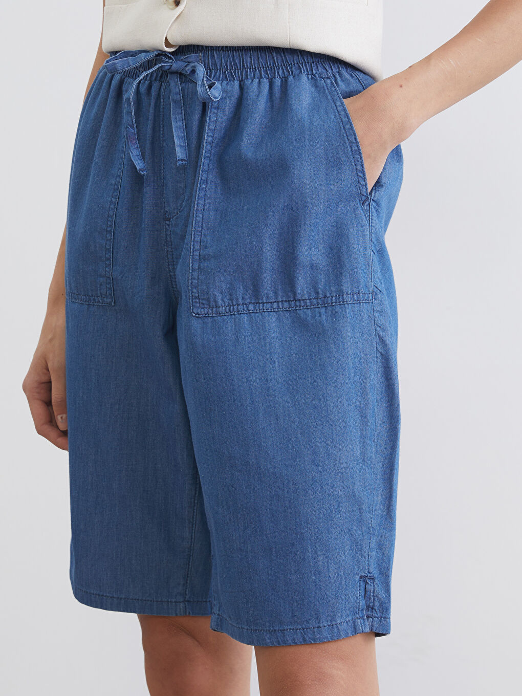 شورت جينز خصر مرن للسيدات-2