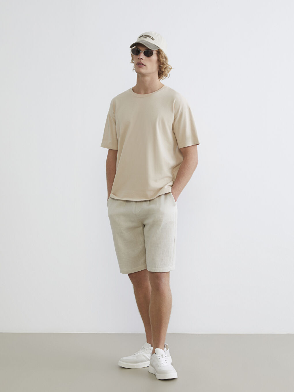 Gri Rahat Kalıp Erkek Müslin Şort-1