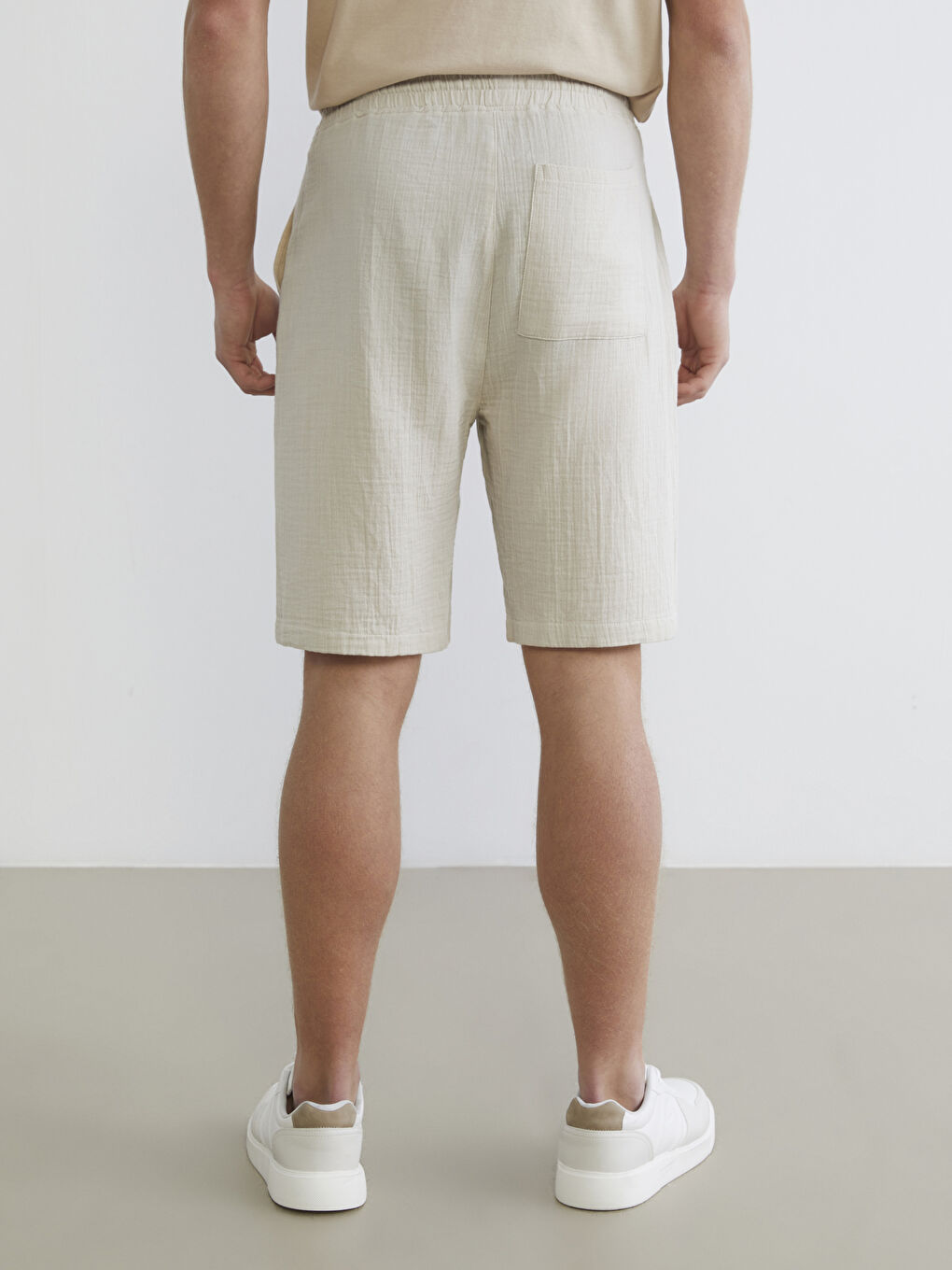 Gri Rahat Kalıp Erkek Müslin Şort-6