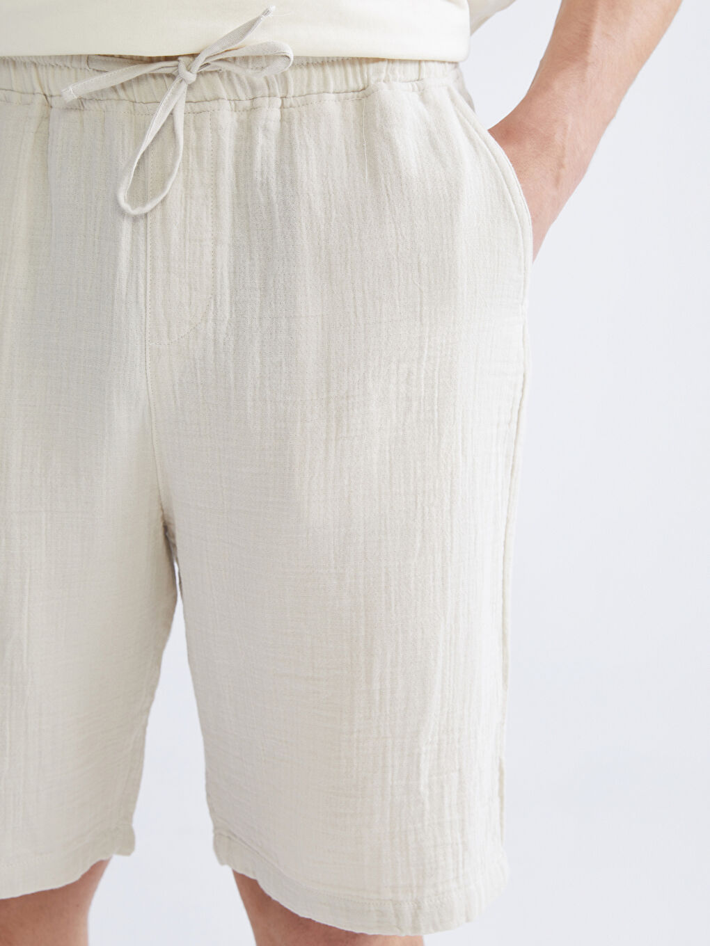 Gri Rahat Kalıp Erkek Müslin Şort-5