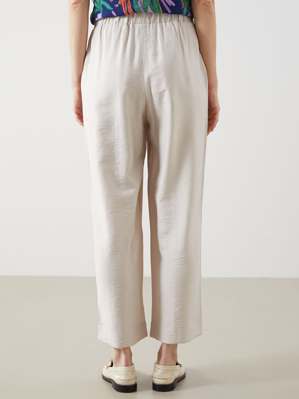 LCWAIKIKI Classic Elasticated Waist Women's Trousers -S5EV36Z8-CT2