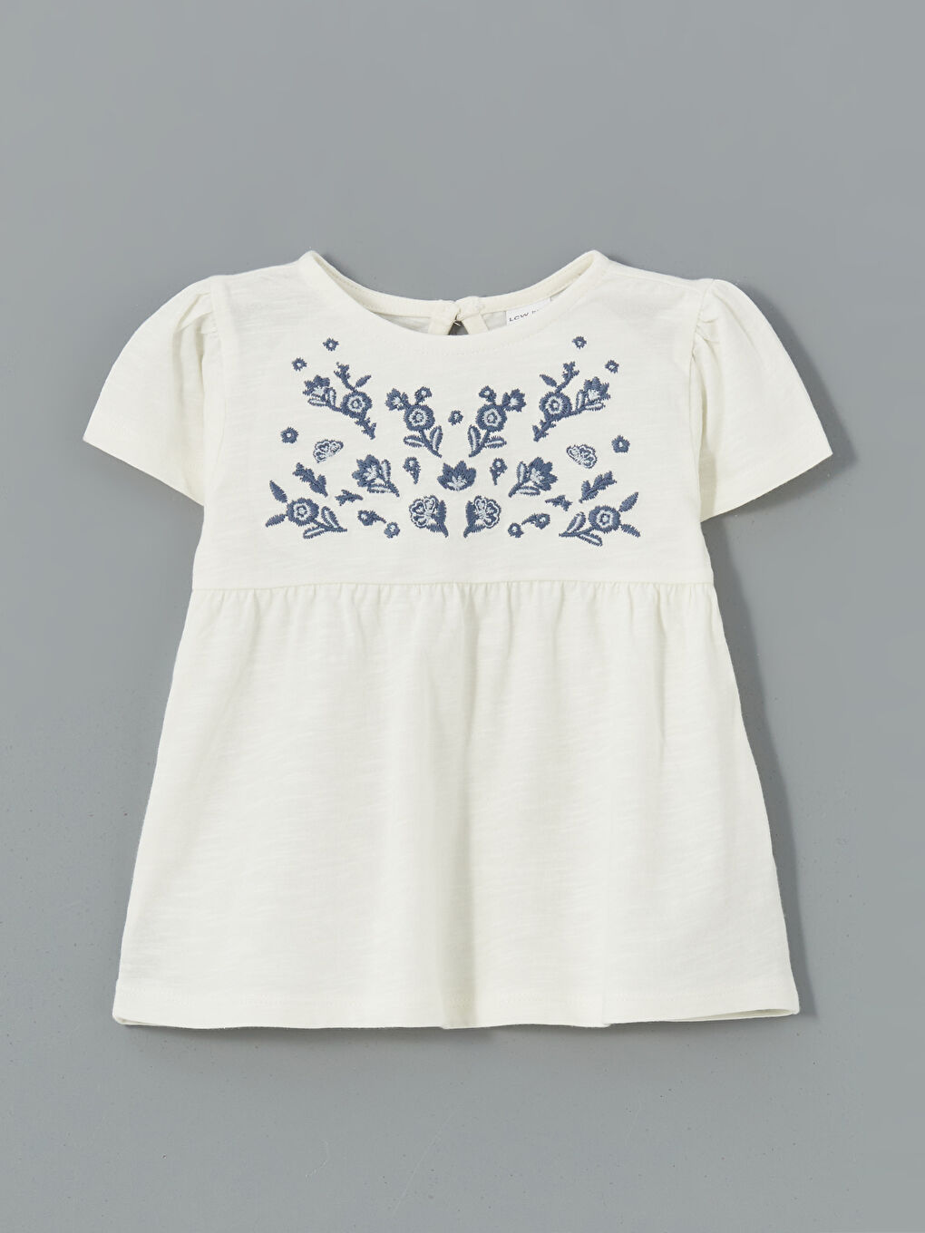 Ekru Bisiklet Yaka Nakışlı Kız Bebek Tişört