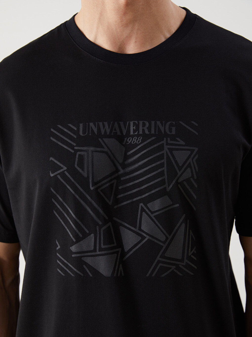 Crew Neck Short Sleeve Printed Combed Cotton Men's T-shirt-2