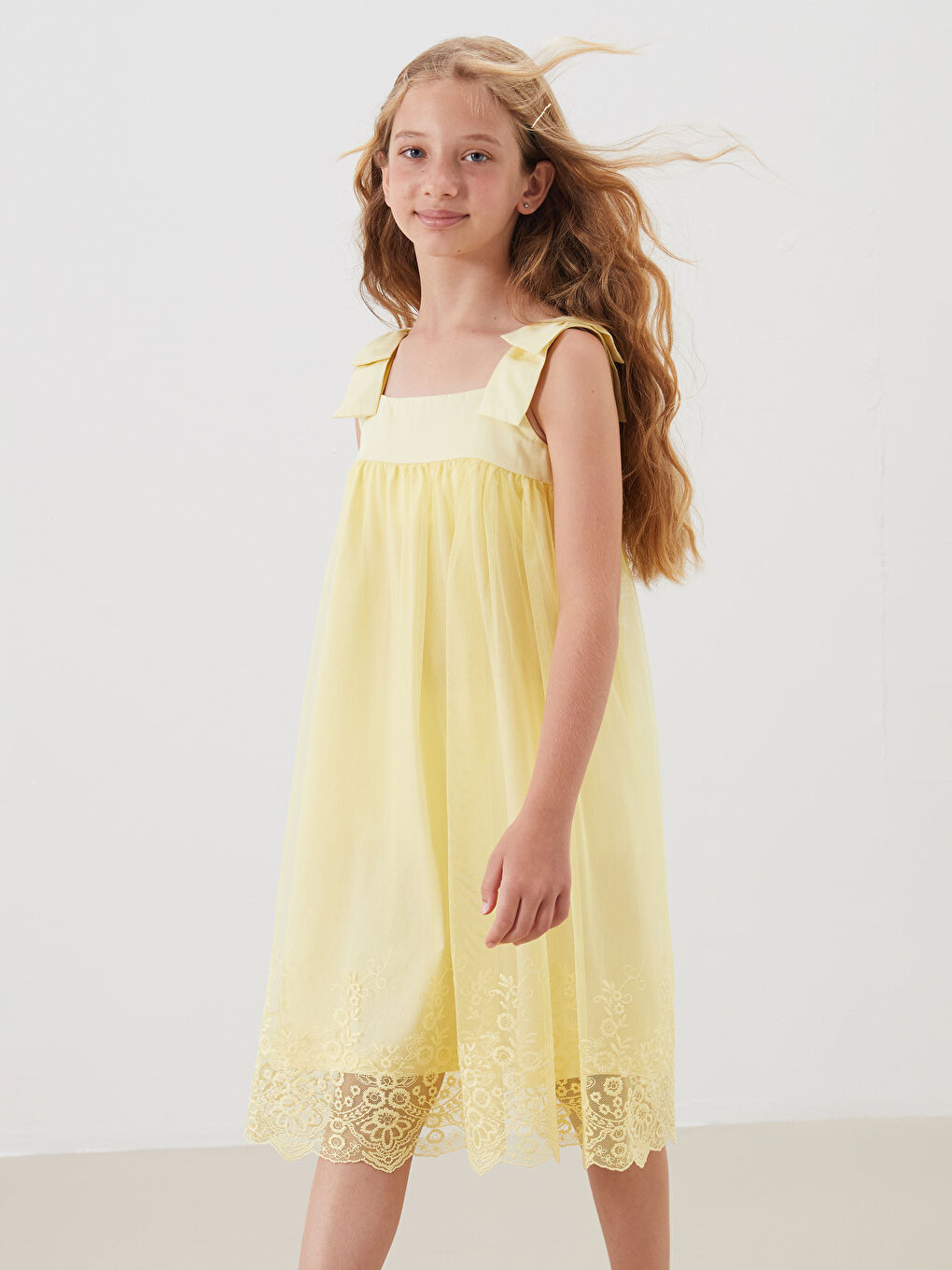 Sarı Kare Yaka Kız Çocuk Elbise-1