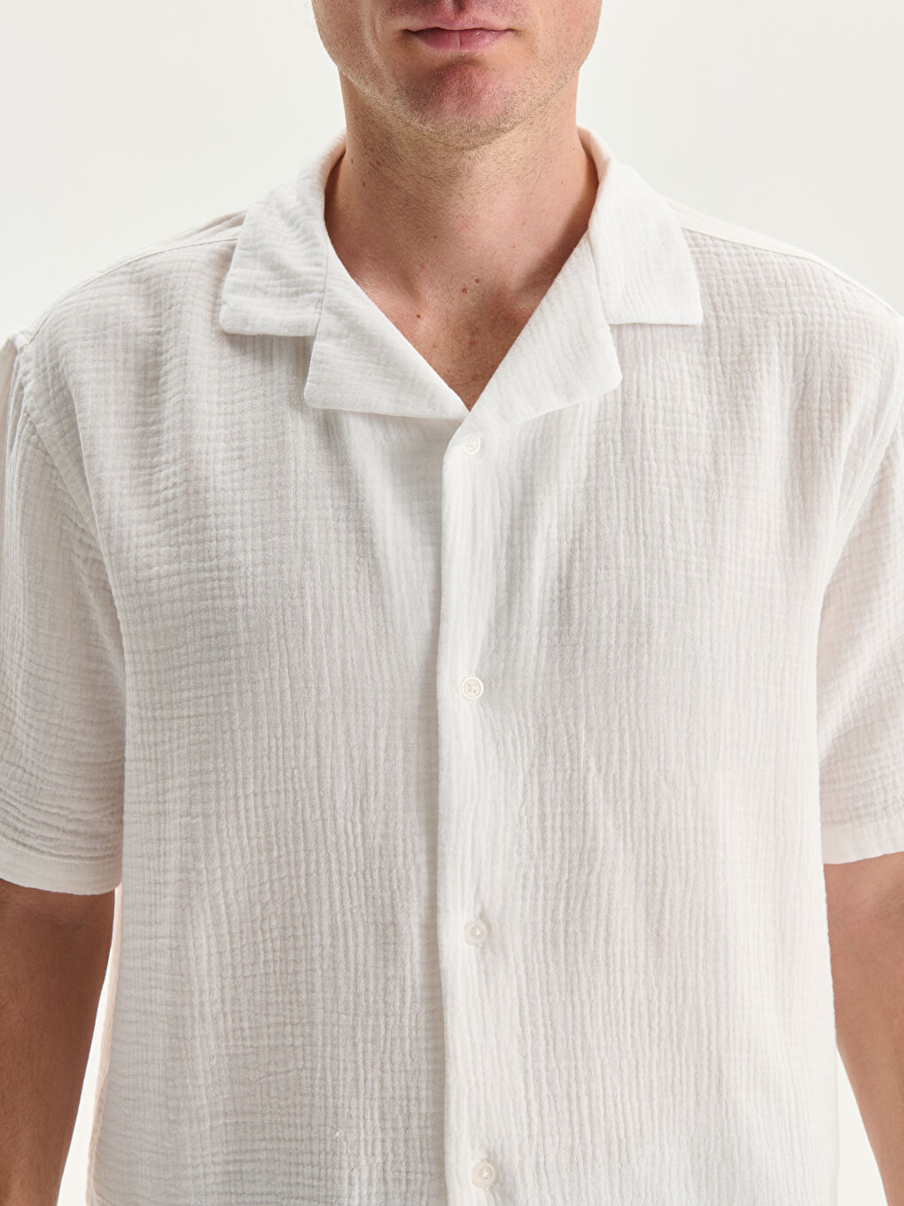 Standard Fit Short Sleeve Men's Shirt -S5FB74Z8-R9J