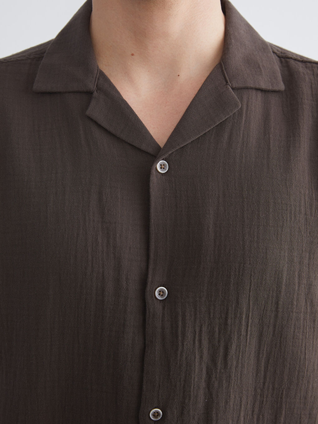 Kahverengi Standart Fit Kısa Kollu Erkek Gömlek-4