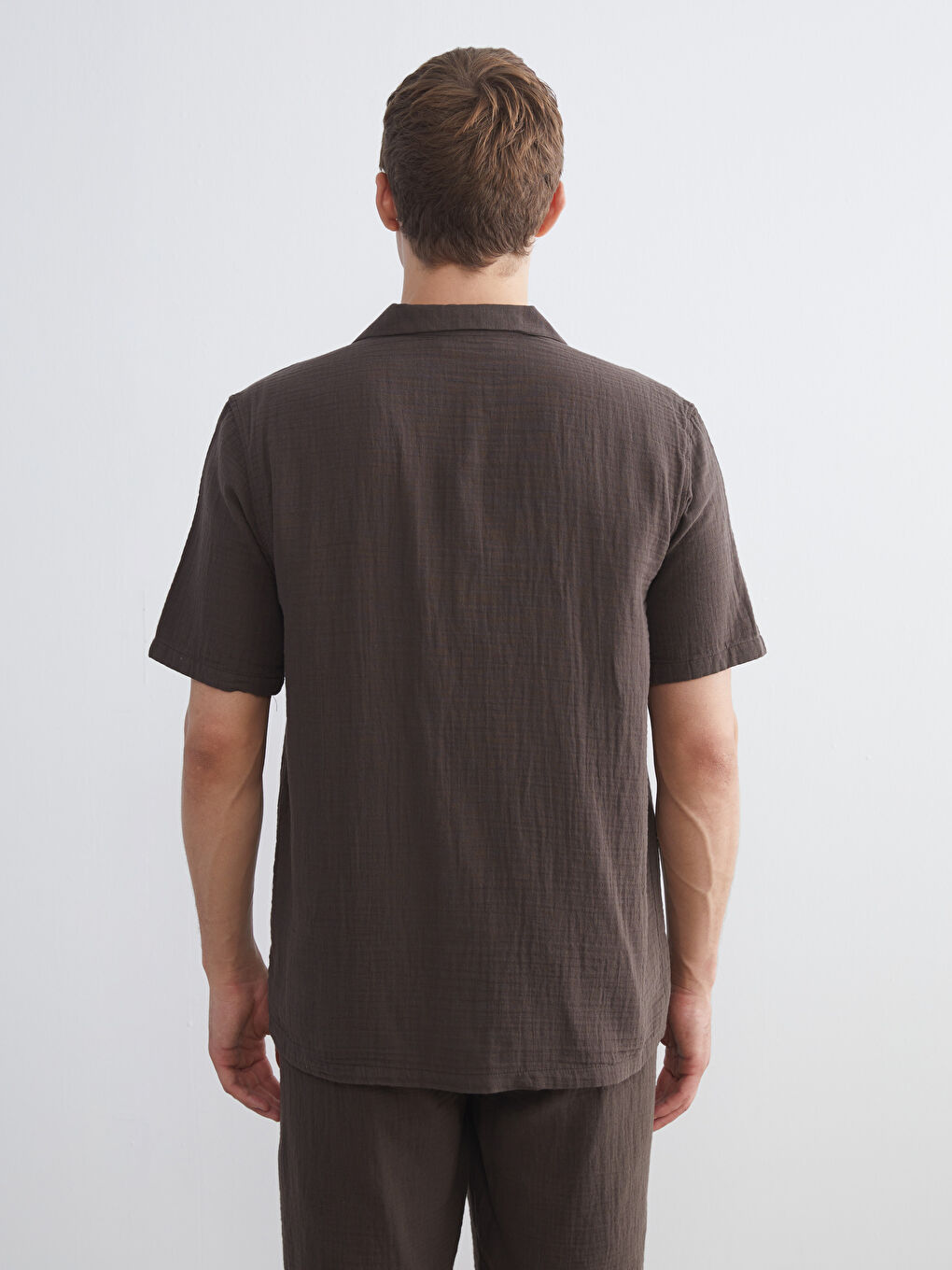 Kahverengi Standart Fit Kısa Kollu Erkek Gömlek-6