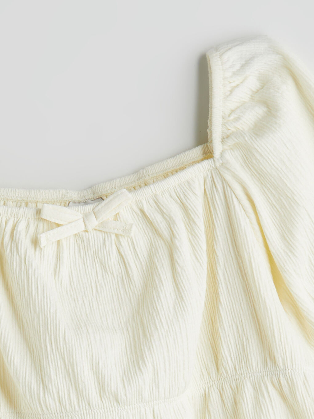 Ekru Kare Yaka Kız Çocuk Tişört-3