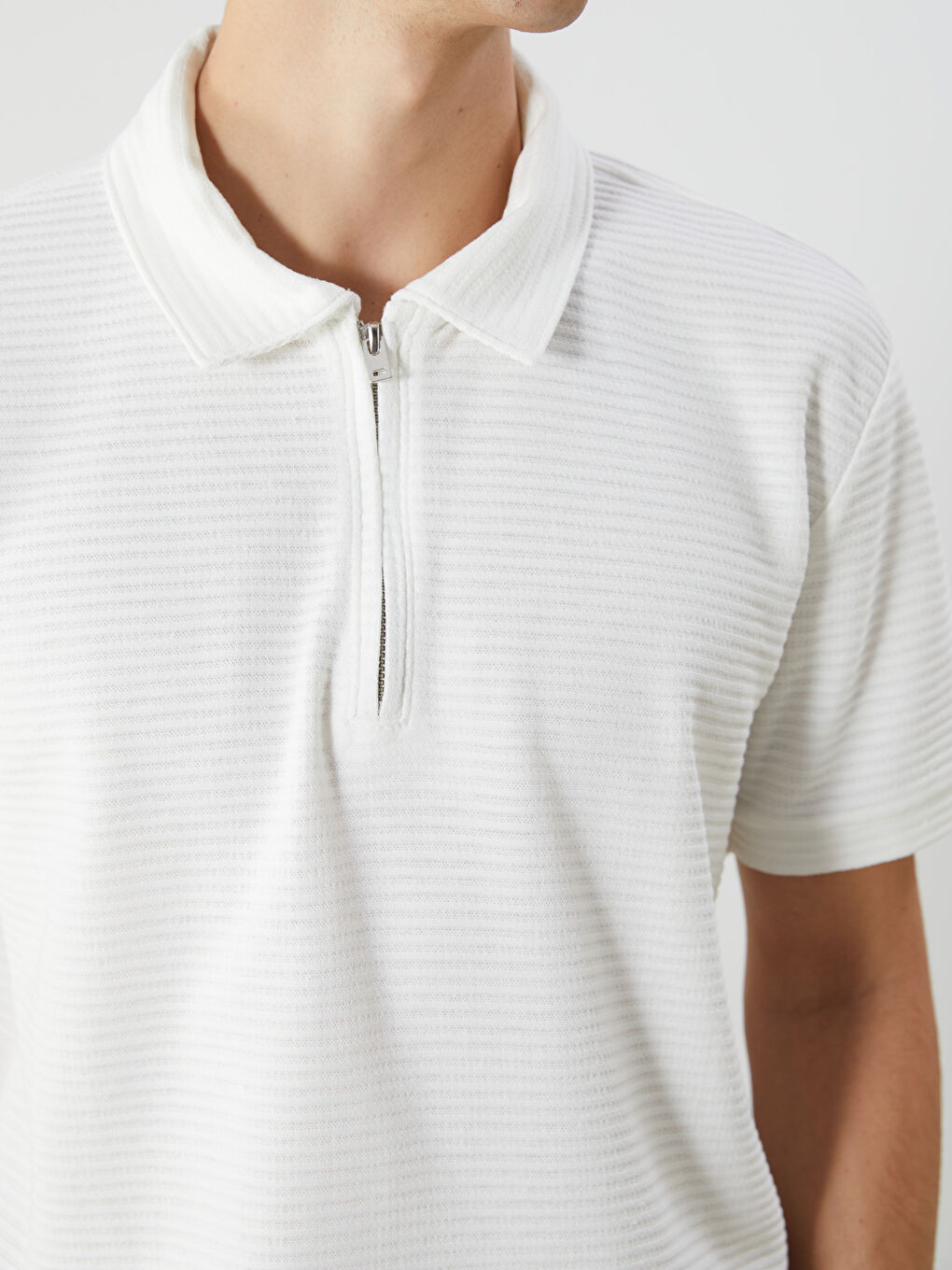 Men's Polo Neck T-Shirt -S5FE06Z8-R9J