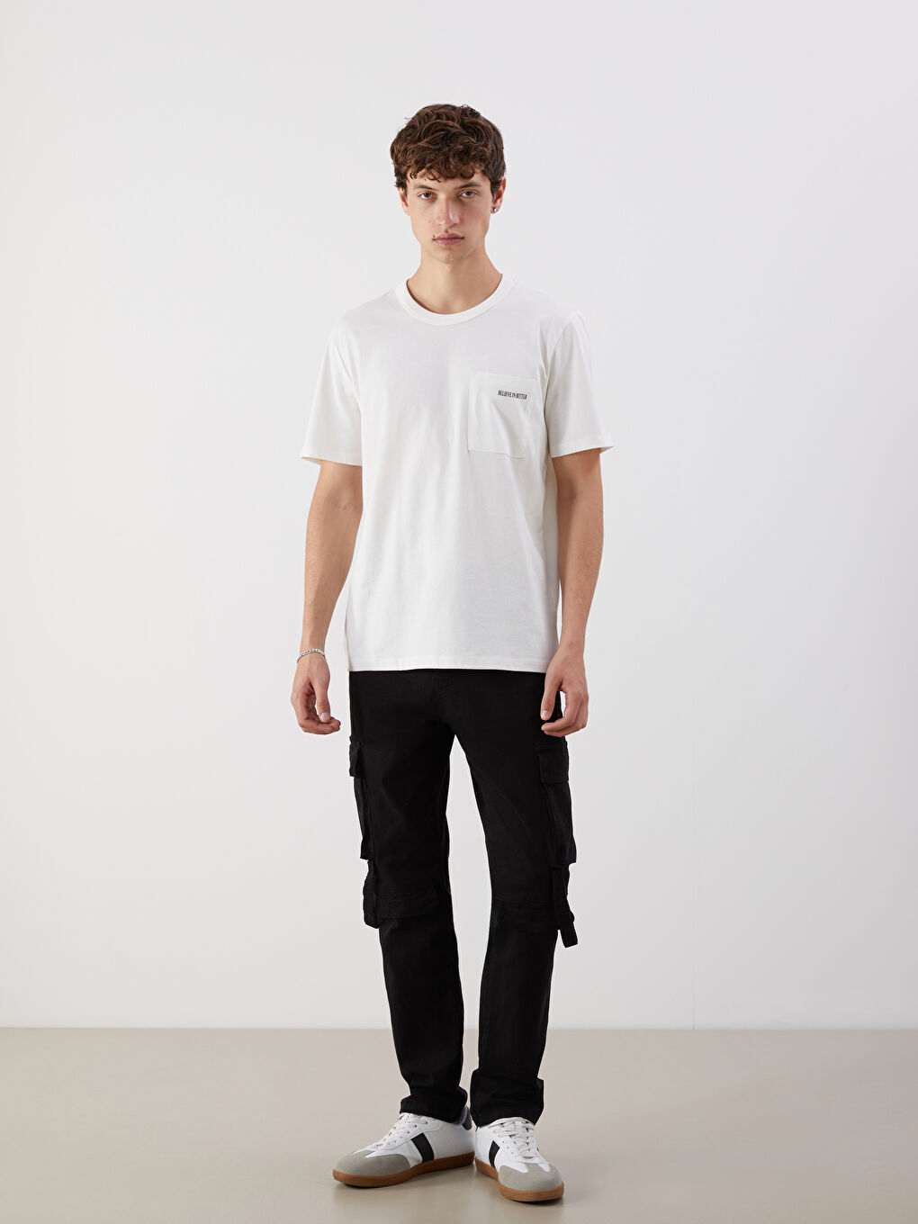 Crew Neck Men's T-Shirt with Pocket -S5FF28Z8-EEW