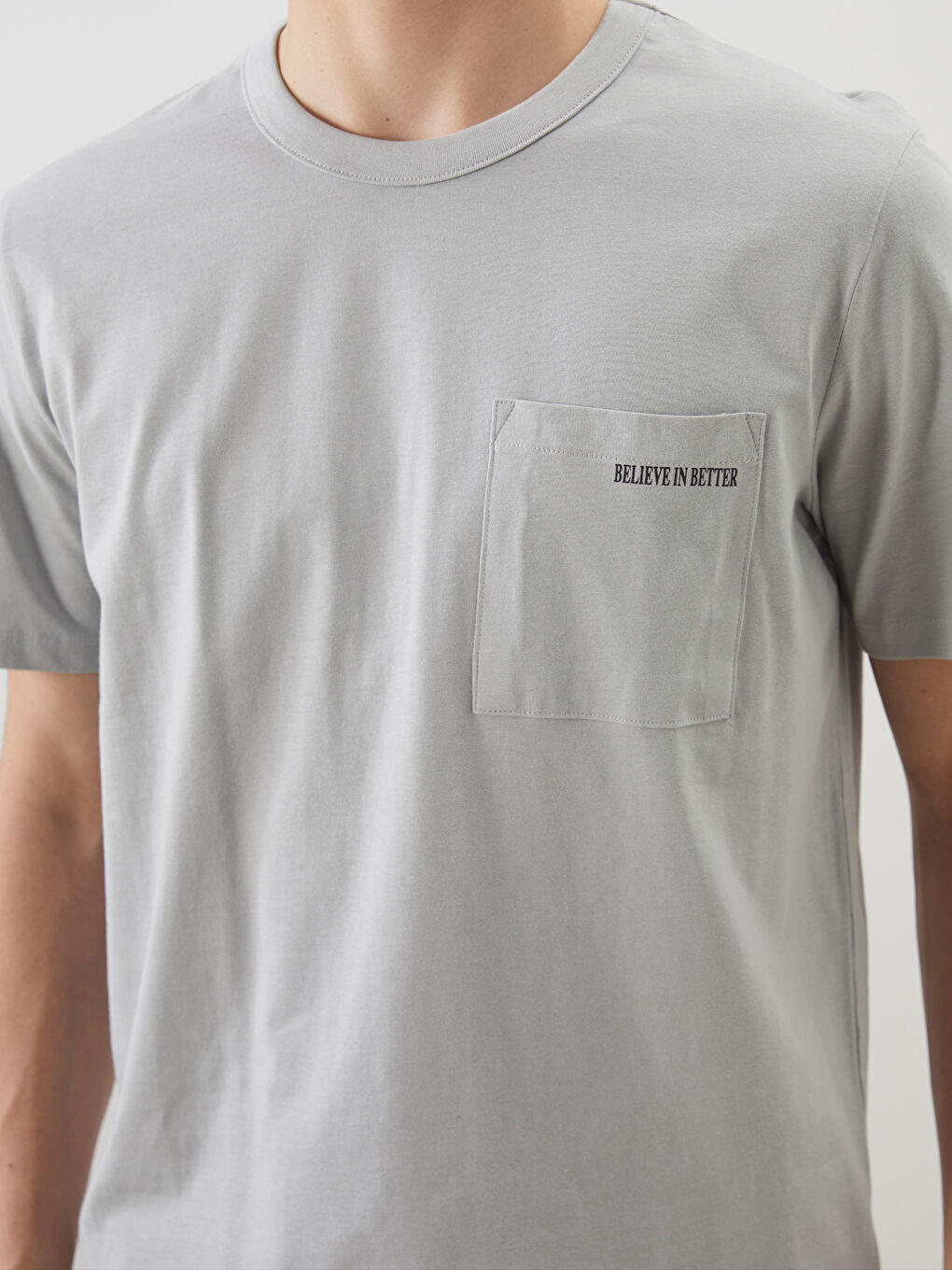 Crew Neck Men's T-Shirt with Pocket -S5FF28Z8-Z4A