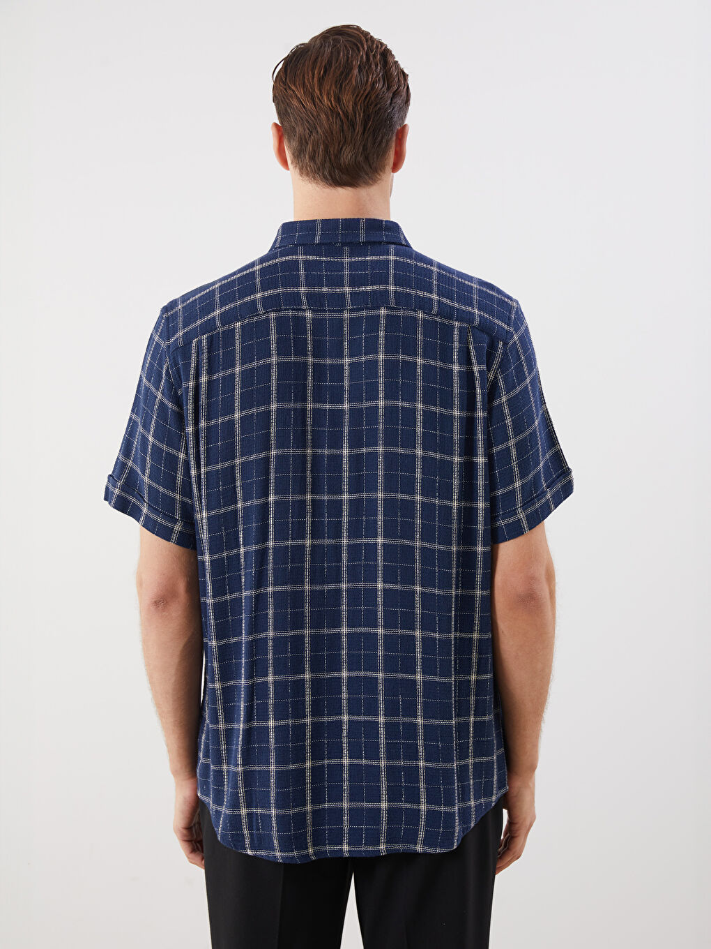 LCWAIKIKI Classic Standardni kroj Kratki rukav Karirani dezen Poplin Muška košulja -S5FF94Z8-LN6