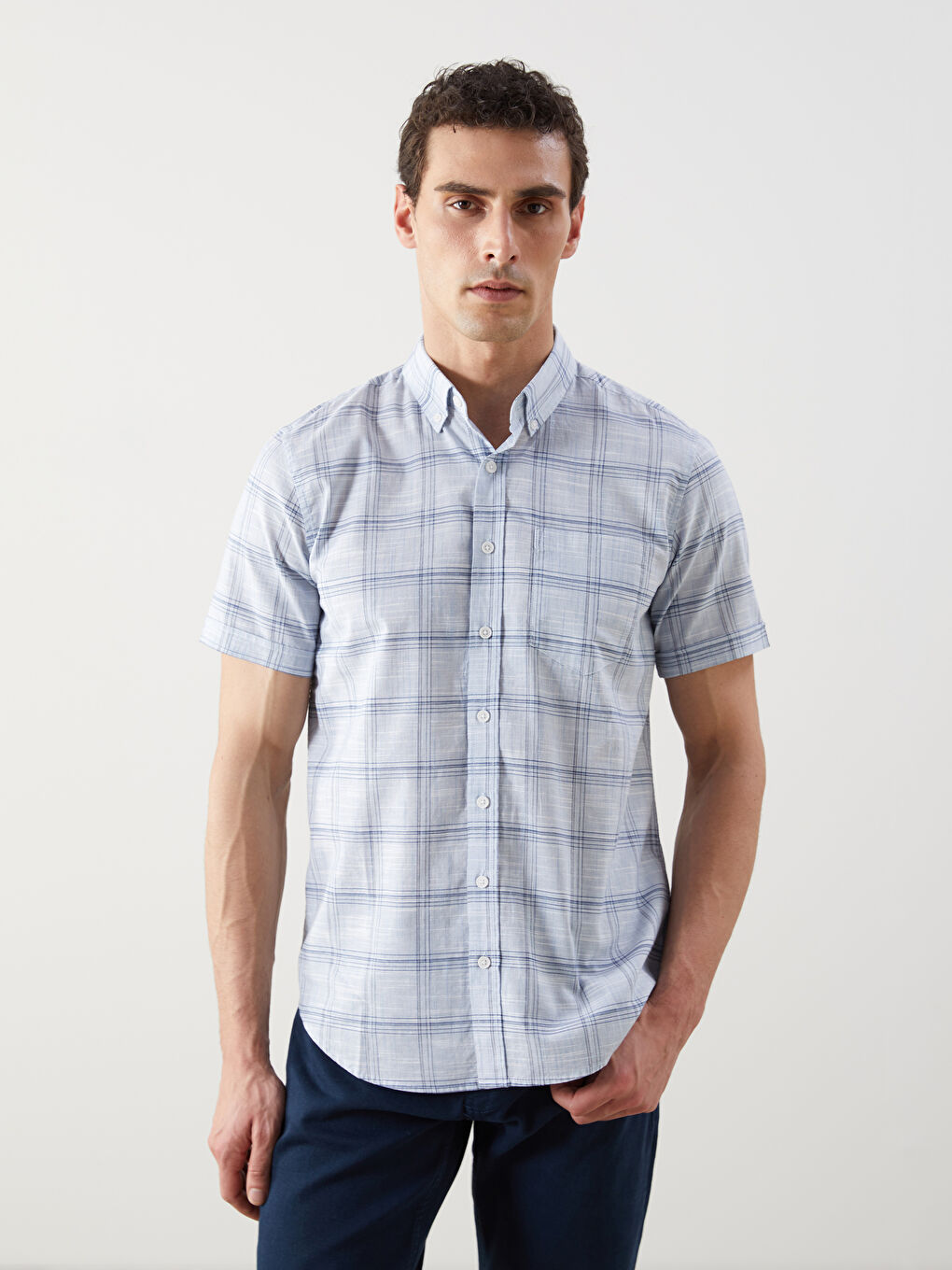 LCWAIKIKI Classic Regular Fit Popeline Herrenhemd -S5FF97Z8-LMR