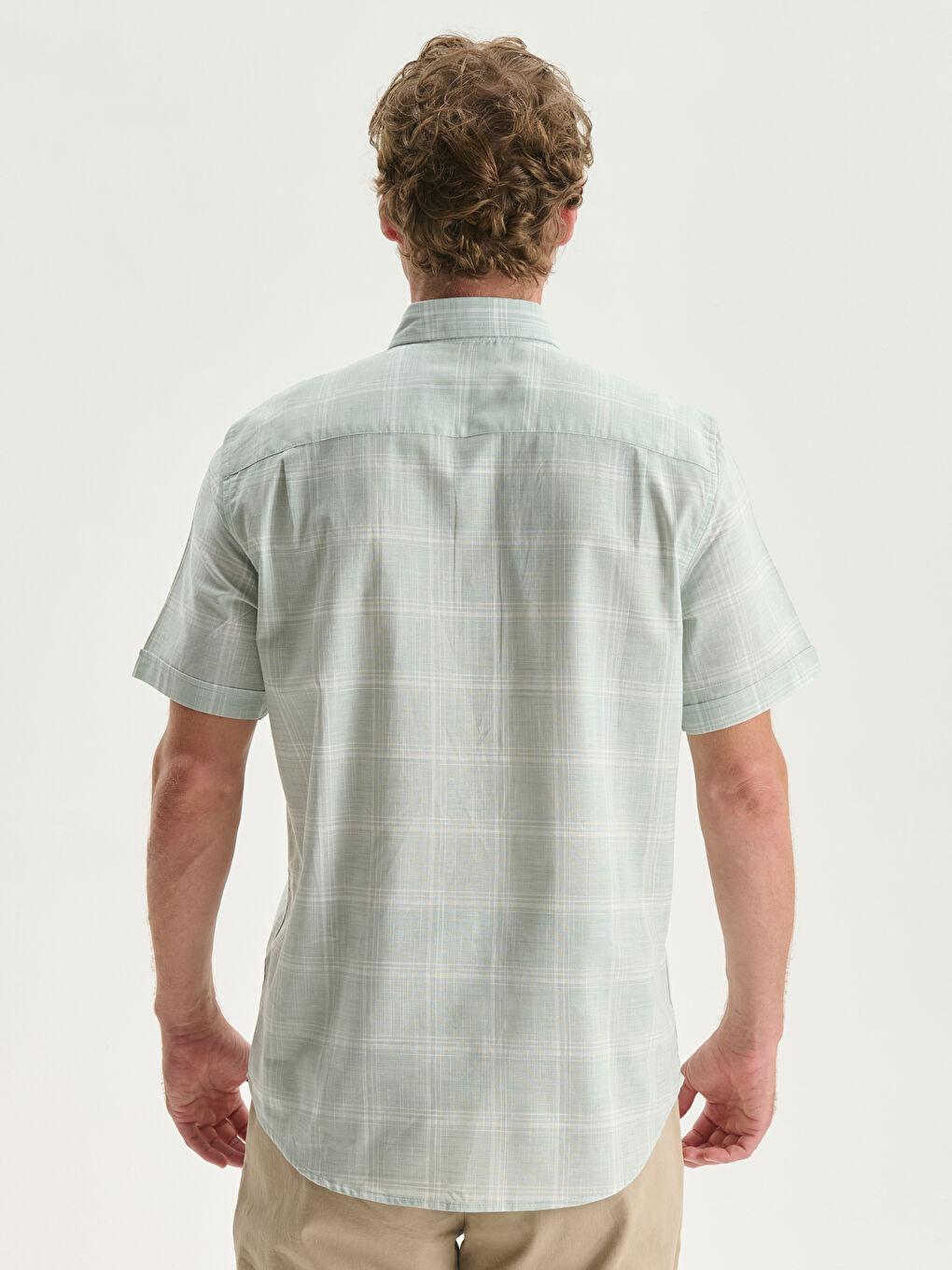 LCWAIKIKI Classic Regular Fit Poplin Men's Shirt -S5FF97Z8-LME